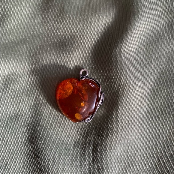 Jewelry - SS Amber Heart Pendant